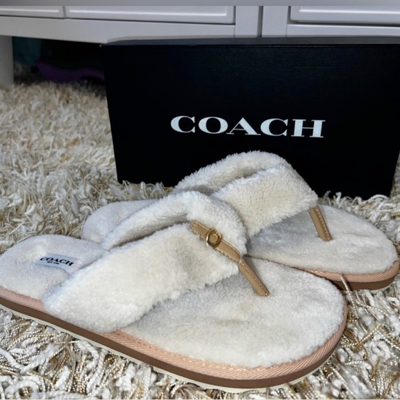 COACH Hampton FlipFlop - Picture 3 of 9